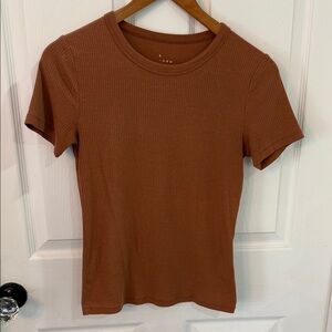 Ribbed Short-Sleeve Tee - rust